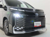 高輝度で点灯速度が速く、しかも消費電力の少ないLEDヘッドライトが装備されています!LEDの明るい光が走行中の視界の確保をサポートして、夜のドライブがより楽しく安全に運転できます♪