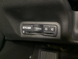 ハンドルの左下にETC2.0がついています。高速道路の料金所の通過も楽々です。 カードの取り出しもしやすい場所についています。