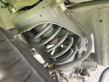 お車を安心してお乗りいただく為には、足回りの定期点検が欠かせません。サービスサポート(有償保証)では無料点検もご提供しており、安心のカーライフをお過ごしいただけるサポート体制が整っています。