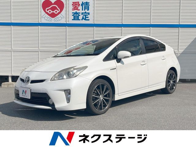 トヨタ プリウス 