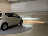LEDヘッドランプです。十分な明るさを保ちつつも消費電力が少なく、バルブ寿命も長いのが特徴です。瞬時にMAXの光量を発揮するのもLEDならではです。☆フォグランプも装備☆