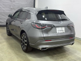 Honda SENSING装着車です。衝突を予測してブレーキをかけたり、前のクルマにちょうどいい距離で走行できる多彩な安心・快適機能を搭載した支援システムがドライバーをサポート。