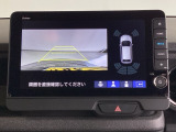 便利な3ビュー切り替え、ガイド線表示付きのバックカメラです。後退時、後方の視界をサポートします