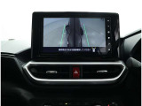 パノラミックビューモニター装備!サイドビュー・車両に取り付けたフロント、サイド、バックカメラの映像を合成して画面上に表示させることで、低速時の運転を補助する装置です。