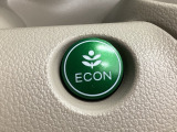 ★ECONスイッチ★ エコドライブを加速しよう!スイッチをONにすると、運転の仕方によるロスを抑え込み燃費をよくするようクルマが頑張ります(*^ー^*)燃費向上にチャレンジ♪