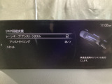 カメラが車線を認識してはみ出しそうになるとステアリングアシストが介入するレーン・キープ・アシストシステムを装備しております。お好みで作動・非作動の設定も可能です。