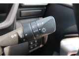 暗くなると自動で点灯するオートライト付き☆