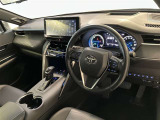 すっきりとしたデザインの内装は、さすがトヨタ車の上品さを感じます。