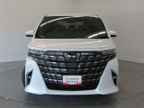 レーダークルーズコントロール(全車速追従機能付)付きです。車速に応じて追従支援してくれるので、ロングドライブも快適です。詳細は販売店スタッフまでおたずねください。