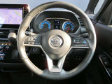 ちょうどいい大きさのハンドルです♪スイスイ運転できますよ♪