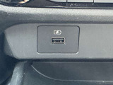 運転席前にもUSB充電ポート装備