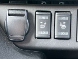シートヒーター、座面を温めてくれます寒い時期には役立つ機能です。(運転席・助手席)