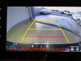 バックガイドモニターで、後方を確認しながら安心して駐車することができます。運転初心者も熟練者も必須の機能ですよ!