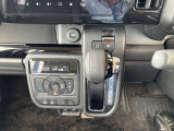 中古車は一台限りです!早い者勝ちです。同じお車はありません。ご契約を頂き次第、売約済みとなります。出来るだけ早くネットにも反映させていますが、来店前に電話で在庫確認をしていただくと安心です。