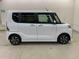 軽自動車、小型車を中心に常時300台展示車を御用意させて頂いております