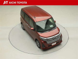 両側パワースライドドア付きだから、狭い駐車スペースなどでの乗り降りラクラク♪小さなお子さまのいるご家庭には嬉しい装備です。