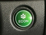 ★ECONスイッチ★ エコドライブを加速しよう!スイッチをONにすると、運転の仕方によるロスを抑え込み燃費をよくするようクルマが頑張ります(*^ー^*)燃費向上にチャレンジ♪