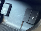 アクセサリーソケットは車内で電装品をご使用いただく際に便利な電源装備です。日常のちょっとした機器接続にも役立ちます。