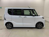 軽自動車、小型車を中心に常時300台展示車を御用意させて頂いております