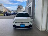 早くもGOLF VARIANT ETSI R-LINE PLATINUM EDITION 入荷しました!ボディーカラーはオリックスホワイトマザーオブパールエフェクト