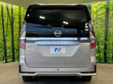 安心の最長10年・走行無制限保証(有償)をご用意。保証内容も充実はもちろん、無料点検&オイル交換や、年中無休の全国・24時間ロードサービスも付帯されておりますのでご安心下さい。