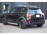 【MINI NEXT 認定中古車】安心の保証プログラムや延長保証など、MINI NEXT車両をご購入いただいたオーナーの皆様に、より快適なMINIライフを楽しんでいただくためのユニークなサービスをご用意しております。