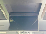 【13型フリップダウン】大画面モニターで後席でもエンタメをお楽しみいただけます。家族や友人とお出かけする機会が多い方に大人気です♪