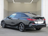 BMW認定中古車は、ドイツ本社と同様の教育・訓練を受けたBMW専門のメカニックが100項目以上のポイントを徹底的にチェックし、整備したうえでご納車させていただきます。