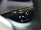 オートライトはトンネルの続く道路等でも便利です。