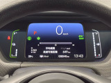 デジタル表示のスピードメーターとタコメーター、燃費やオドメーターなどの表示の他に、ホンダセンシング機能などの表示もできる多機能なマルチインフォメーション・ディスプレイです。
