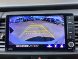 後方確認はバックカメラにお任せ♪後退時に便利で、駐車が楽になります♪
