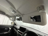 運転席・助手席にはバニティミラー付き♪身だしなみチェックできますよ(^^♪