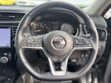 【プロパイロット】高速道路でお使い頂ける自動の運転技術です!アクセル・ブレーキ・ハンドルの操作を自動で判断し、車間距離や走行位置を保ちます!