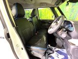 運転席シート廻りは使用感も少なく、良好な状態となっています。丁寧に使われていたことがよくわかりますね。