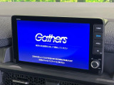 【メーカー純正9インチナビ】インテリアに溶け込むスタイリッシュな「専用設計」メーカーナビを装備♪視認性や操作性など基本性能にも優れ、より上質なカーライフをお楽しみいただけます。