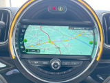 ●MINI純正ナビ:一体感のあるナビは、高級感ある車内を演出してくれます。Bluetooth再生などオーディオ機能も充実しておりますので、運転もより楽しめます♪