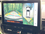 【パノラミックビューモニター】専用のカメラにより、上から見下ろしたような視点で360度クルマの周囲を確認することができます☆死角部分も確認しやすく、狭い場所での切り返しや駐車もスムーズに行えます。