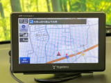 【ナビゲーション】使いやすいナビで目的地までしっかり案内してくれます。各種オーディオ再生機能も充実しており、お車の運転がさらに楽しくなります!!