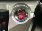 ワンプッシュでエンジンのスタート、ストップが出来て便利です。