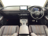 ★いつでも気持ちよく運転できて、使い勝手のいい収納や体をケアするシート、細部にまでこだわったインテリア♪