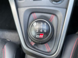 店舗にて現車の確認もいただけますので、お電話で在庫のご確認の上是非ご来店くださいませ。