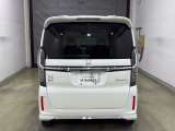 納車時には安全かつ安心してお乗り頂けるようホンダ専門知識を持つ整備スタッフが点検・整備・装備も説明をしてお渡ししております。