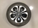 当社にてデモ走行時に装着していたワンシーズン使用の中古スタットレスタイヤ+ホイール4本セットを用意致しました。(2024年製、タイヤ+ホイールは現状渡し、保証対象外です)