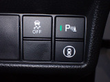 『事故に遭わない社会』の実現を目指した、Honda独自の安全運転支援システムで、ミリ波レーダーと単眼カメラという2種類のセンサーを駆使し、先進の技術で制御してくれます!!