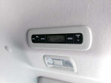 後席エアコン操作部が、天井にあります☆2列目の方々が届き易い場所です♪