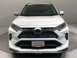 「フロントマスク」です。車の印象を決めるのは【顔】。この車の顔つきは、きっとあなたにピッタリ!?