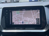 スマートフォン用アプリ[Apple CarPlay][Android Auto]対応の純正ナビ Discover Pro を装備、ラジオのほか、USB、Bluetoothハンズフリー通話にも対応。