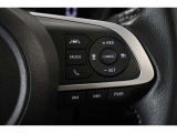 レーダークルーズコントロール装備で高速道路での長距離移動にあると便利です。LKC(レーンキープコントロール)搭載!うっかり車線をはみ出しそうになった時ハンドルの操作をアシストします。
