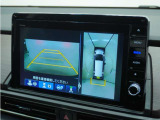 ◆全周囲カメラシステム◆運転席から見えにくい後方などをナビ画面で確認でき運転を支援するシステムです!