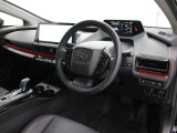 運転席廻りです。